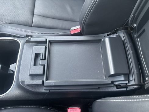 Used 2021 Subaru Outback Limited image 31