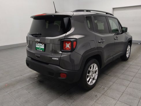 Used 2020 Jeep Renegade Latitude FWD image 9
