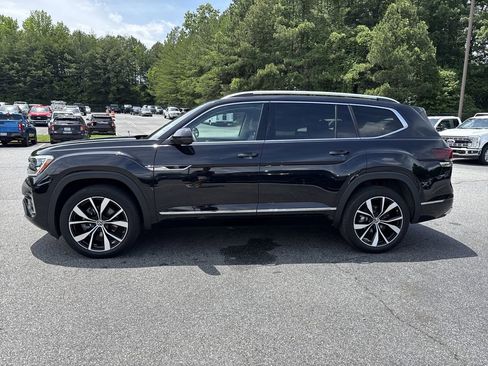 Used 2024 Volkswagen Atlas SEL Premium R-Line AWD/4WD image 5
