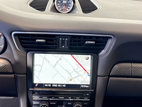 Used 2016 Porsche 911 Carrera 4 GTS image 13