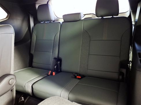 New 2026 GMC Acadia AT4 w/ Luxury Package image 9