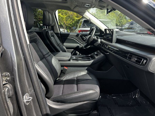 Certified 2025 Lincoln Aviator Reserve w/ Illumination Package AWD/4WD image 34