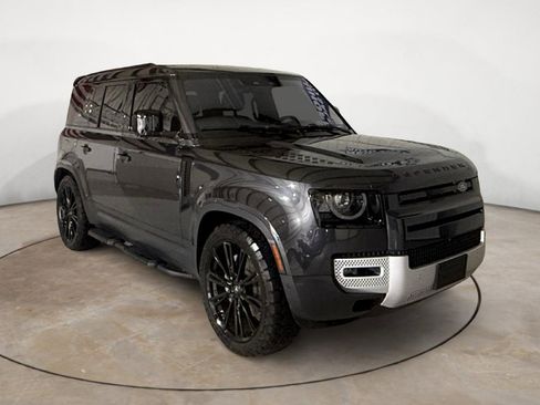 Used 2023 Land Rover Defender 110 SE image 2