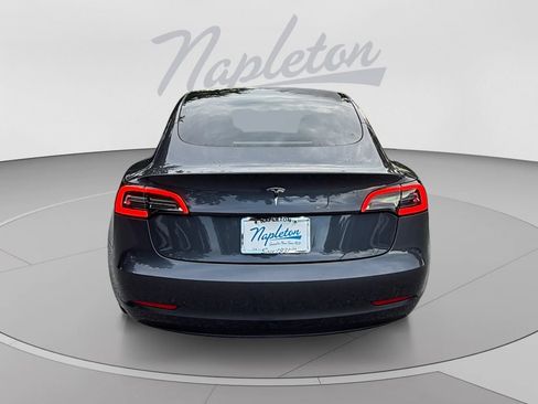 Used 2023 Tesla Model 3 Standard Range RWD image 4