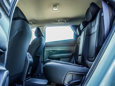 Certified 2025 Hyundai Tucson SEL FWD image 44