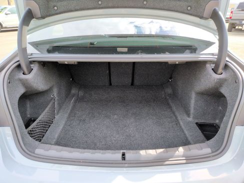 Certified 2023 BMW 330i Sedan w/ M Sport Package image 32