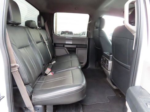 Used 2018 Ford F250 XLT w/ XLT Premium Package image 33