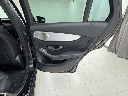Used 2021 Mercedes-Benz GLC 300 image 14