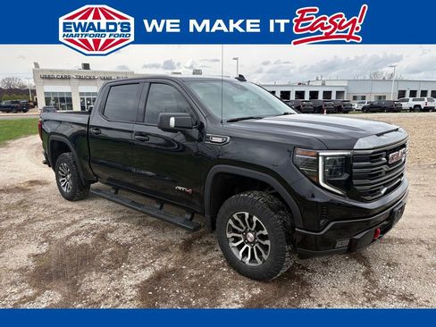 Used 2022 GMC Sierra 1500 AT4 image 1