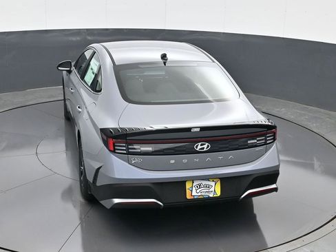New 2026 Hyundai Sonata Blue FWD image 18
