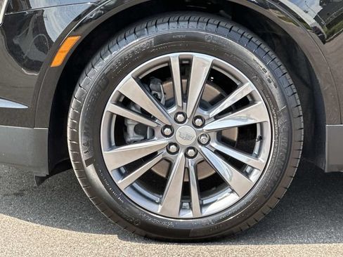 Certified 2024 Cadillac XT5 Premium Luxury AWD/4WD image 8