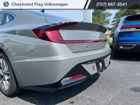 Used 2023 Hyundai Sonata SEL w/ Convenience Package FWD image 9