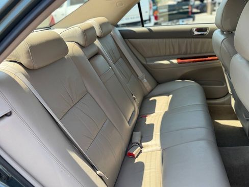 Used 2006 Toyota Camry XLE w/ VSC & Side Airbag Pkg FWD image 49