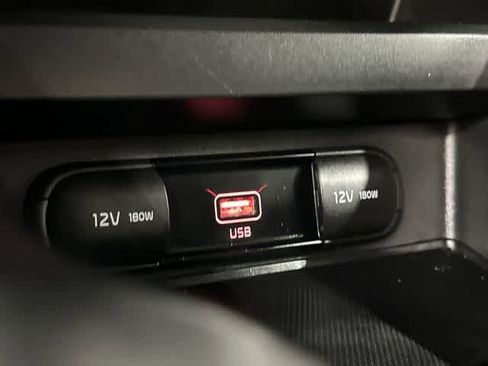 Used 2020 Kia Soul S FWD image 25