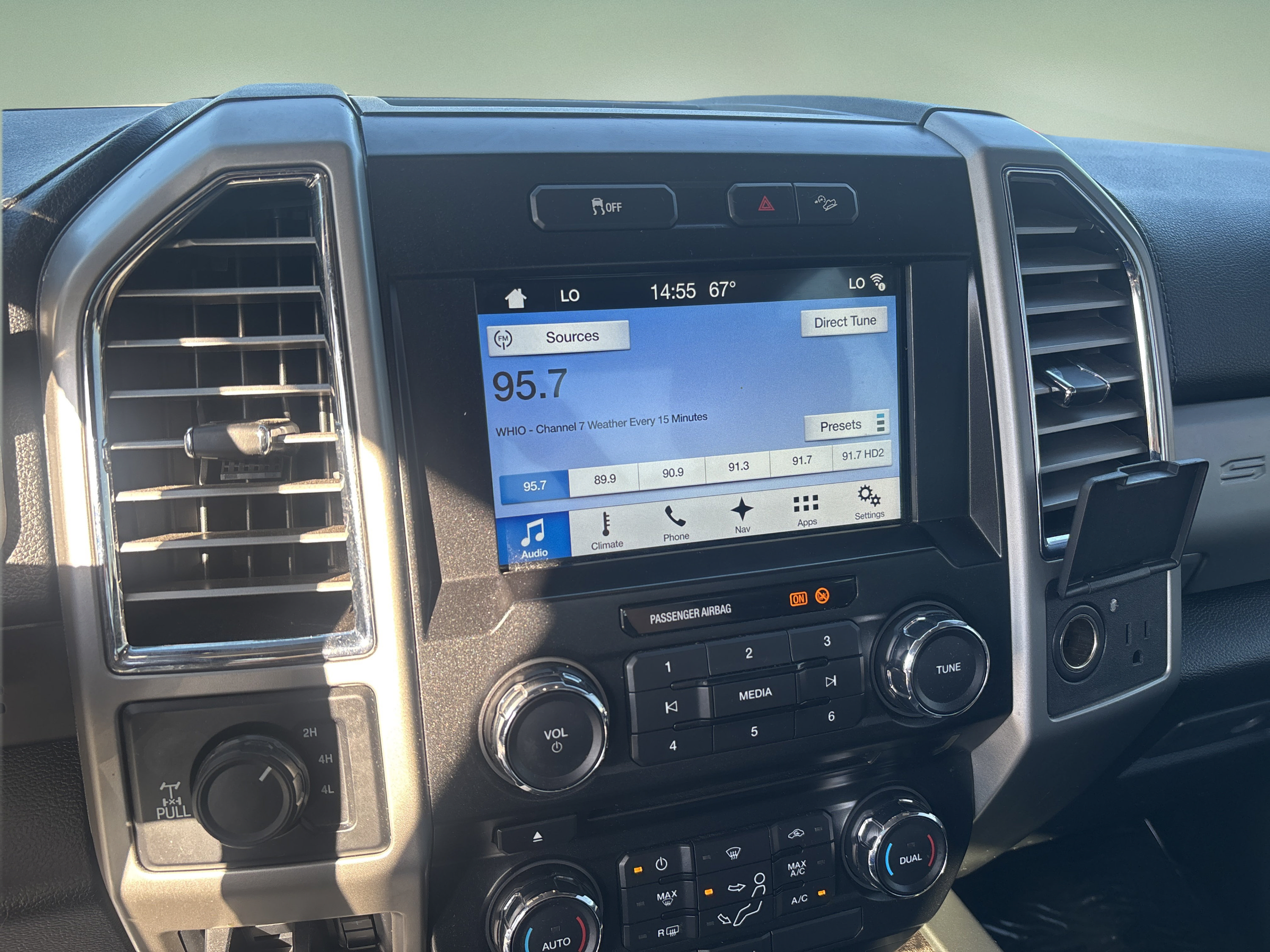 Used 2017 Ford F250 Lariat w/ Chrome Package AWD/4WD image 7