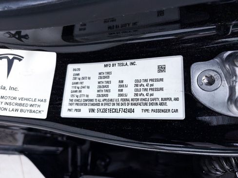 Used 2020 Tesla Model 3 Performance image 33