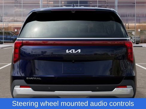 New 2026 Kia Carnival LXS image 14