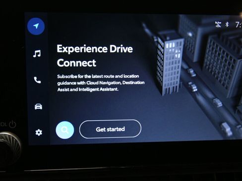 Used 2025 Toyota RAV4 XLE w/ Convenience Package image 14