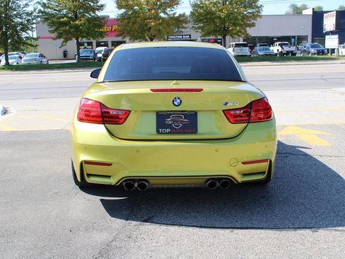 Used 2016 BMW M4 Convertible image 9