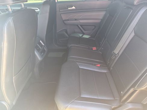 Used 2023 Volkswagen Atlas SE FWD image 8
