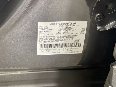 Used 2021 Ford Explorer XLT RWD image 31