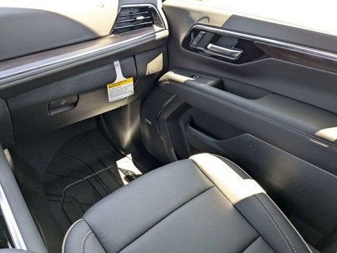 New 2026 Chevrolet Tahoe Premier RWD image 18