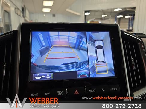 Used 2016 Toyota Land Cruiser w/ Four Season Floor Mat Package AWD/4WD image 41