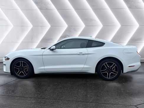 Used 2023 Ford Mustang Premium image 4