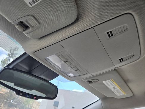 Used 2013 Buick Verano FWD image 41