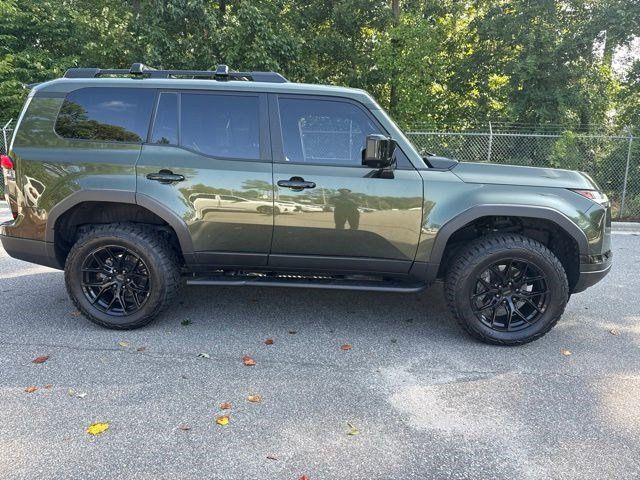 Used 2024 Lexus GX 550 AWD/4WD image 4