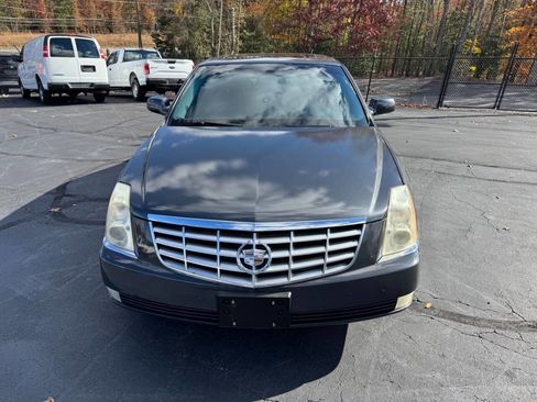 Used 2010 Cadillac DTS Luxury image 8