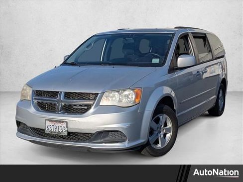 Used 2011 Dodge Grand Caravan Mainstreet image 1