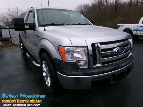 Used 2010 Ford F150 XLT image 1
