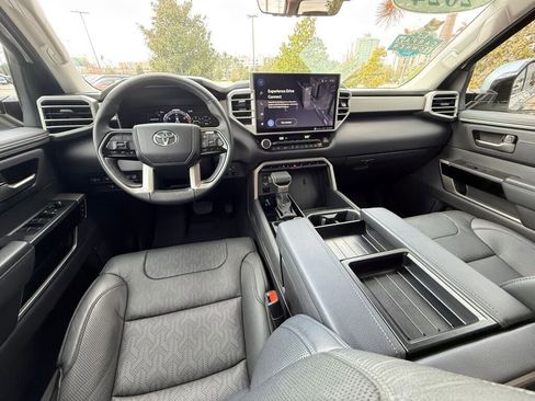 Used 2024 Toyota Tundra Limited image 21