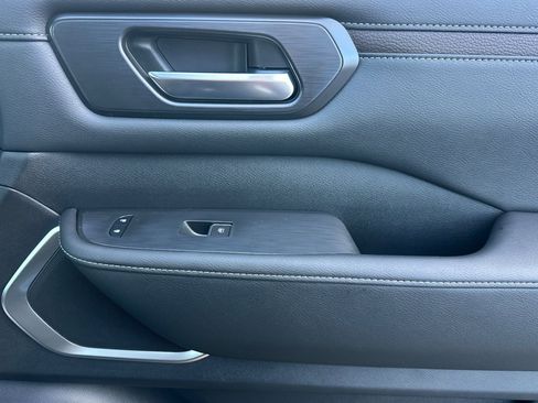 New 2026 Nissan Armada Platinum image 22