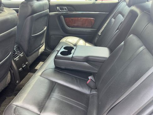 Used 2013 Lincoln MKS AWD image 13