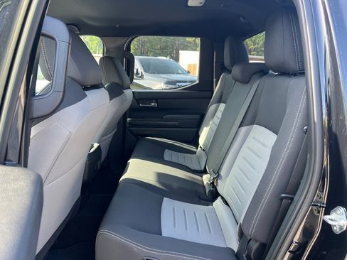 Used 2024 Toyota Tacoma TRD Off-Road image 19