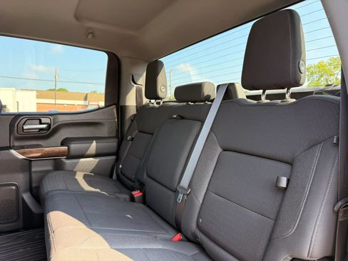Used 2021 GMC Sierra 1500 Elevation w/ X31 Off-Road Package AWD/4WD image 17