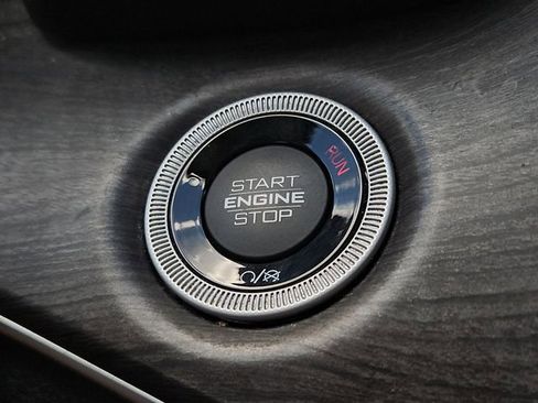 Used 2023 Jeep Grand Cherokee L Limited w/ Trailer Tow Group (B) image 25