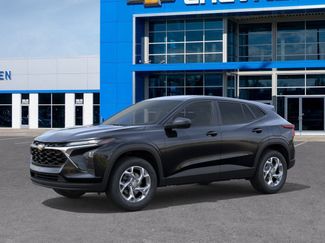 New 2026 Chevrolet Trax LS w/ LS Convenience Package FWD video 2