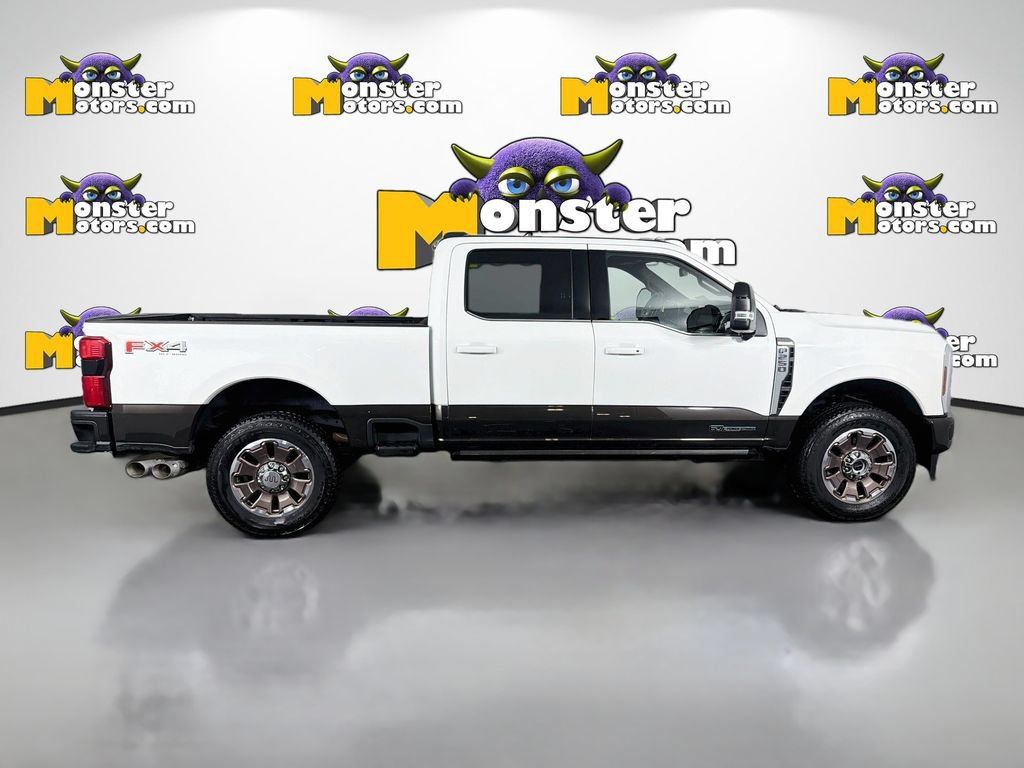 Used 2025 Ford F250 King Ranch w/ FX4 Off-Road Package AWD/4WD image 4