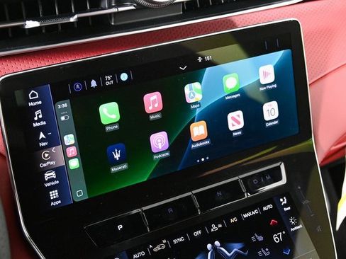 New 2025 Maserati Grecale GT image 4