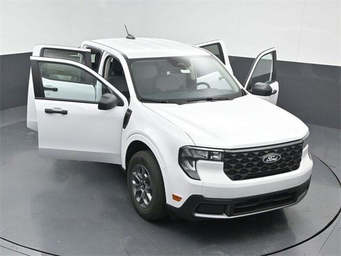 New 2025 Ford Maverick XLT image 25