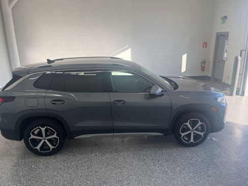 New 2026 Volkswagen Tiguan SE AWD/4WD image 8