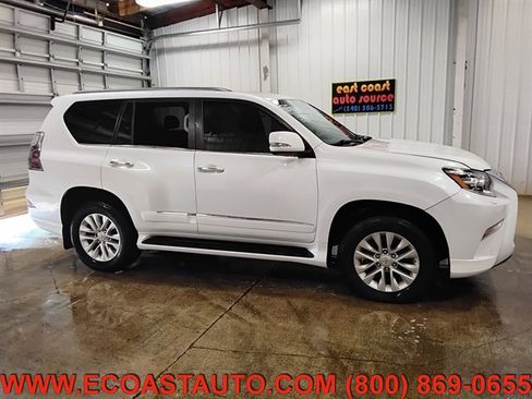 Used 2014 Lexus GX 460 w/ Premium Package image 2