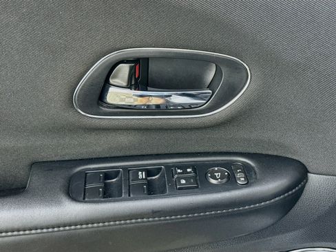 Used 2022 Honda HR-V EX image 20