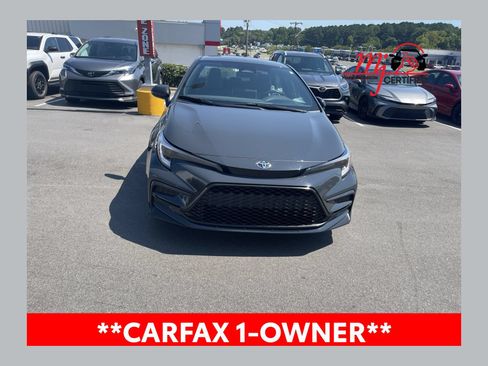 Used 2025 Toyota Corolla SE w/ SE Premium Package FWD image 1