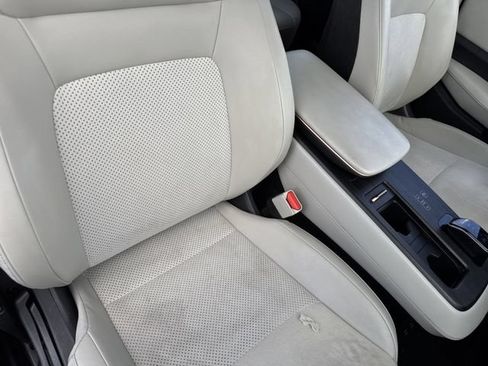 Certified 2024 Nissan Ariya AWD image 28