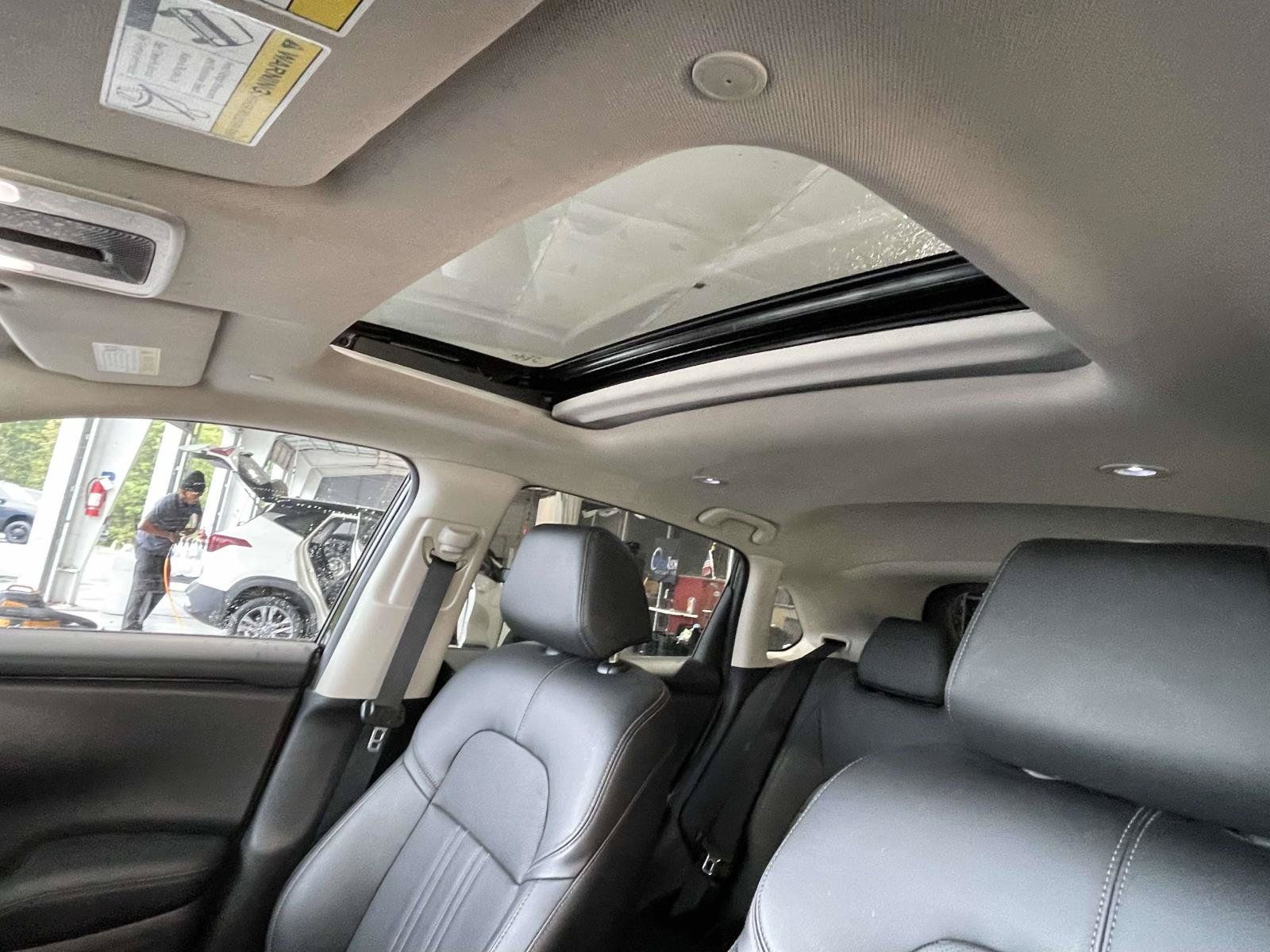 Used 2024 Honda HR-V EX-L image 16