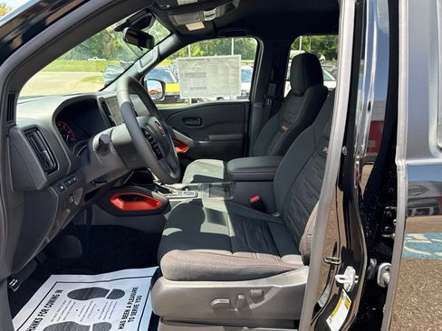New 2026 Nissan Frontier PRO-4X w/ Pro-4x Convenience Package AWD/4WD image 9